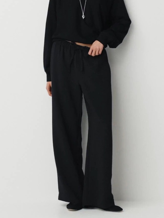 Aritzia Pants - Aritzia The Lodge Pant - Crepette - Black Size XL Short NWOT